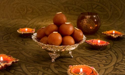 gulab-jamun-famous-sweets-dishes-of-delhi