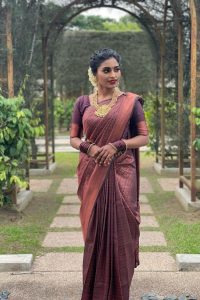 https://www.omaxechowk.in/wp-content/uploads/2023/11/Kamal-Bhai-Saree-Sangam-200x300.jpg